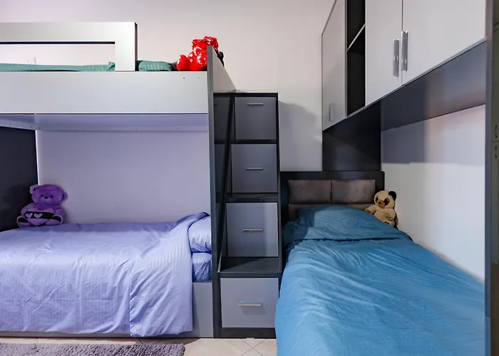 Ideal Ap * تيرانا